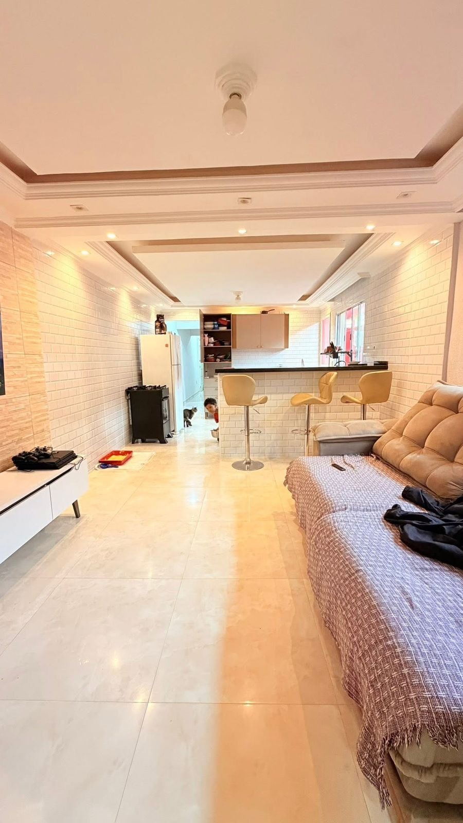 Vende-se imóvel 4 cômodos com garagem (térrea)